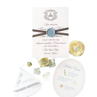 Cartes d'invitation de mariage personnalisées en papier fantaisie, enveloppes, estampage à chaud doré, impression numérique, échantillon de preuve d'art graphique rapide, livraison