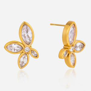Boucles d'oreilles clous en zircon marquise floral plaqué or avec serti clos, pour usage quotidien - Product Image 1