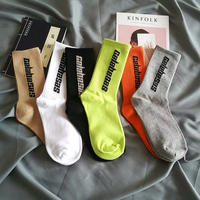 Haute qualité 100% chaussettes en coton sur mesure conception personnalisée logo équipage hommes chaussettes Hip Hop Skateboard chaussettes de rue