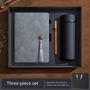 Set de Regalo de Cuaderno de Cuero PU de Lujo con Bolígrafo de Madera y Borla Decorativa Verde, Regalo Empresarial Premium con Logotipo Personalizado - Product Image 2