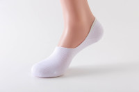 Bambou naturel Logo personnalisé Chaussettes antibactériennes invisibles pour femmes Chaussettes en silicone souple Talon sans couture Options de taille d'orteil