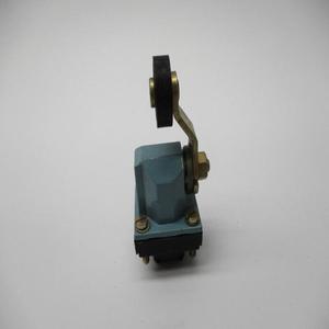 ZCK-D15อุปกรณ์ควบคุมการเขียนโปรแกรม PLC ระบบอัตโนมัติสำหรับอุตสาหกรรมคลังสินค้าพร้อมใช้งานของแท้ใหม่ - Product Image 1