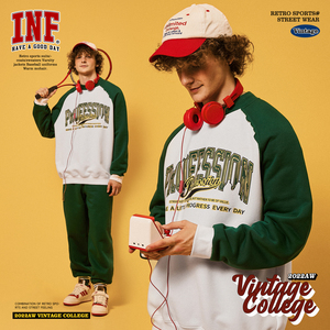 Sudadera de estilo escolar Vintage para hombre, con forro polar de 400gsm y letras estampadas doradas, con cuello redondo, servicio personalizado - Product Image 3