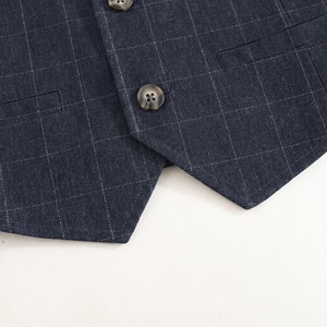 <span class=keywords><strong>Gilet</strong></span> simple <span class=keywords><strong>en</strong></span> mélange de <span class=keywords><strong>laine</strong></span> à carreaux pour garçons - Product Image 4