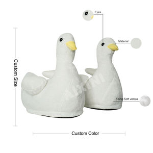 Cadeaux de Pâques pour la Saint-Valentin Chaussures d'intérieur en forme d'oie Hugy Wugy Pantoufles en peluche personnalisées - Product Image 3