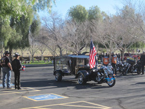 نموذج أنيق لون مخصص تابوت عربة <span class=keywords><strong>2</strong></span> أو 4 عجلات محور واحد عربة جنازة النعش مقطورة جنازة - Product Image 3