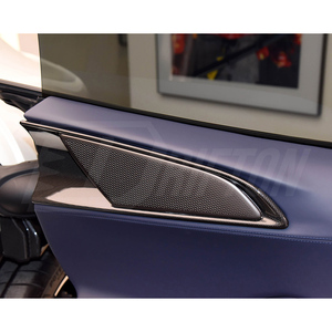 ชุดตกแต่งภายในคาร์บอนไฟเบอร์แบบเปลือย สำหรับแผงลำโพงประตูหลัง Ferrari Purosangue FUV - Product Image 2