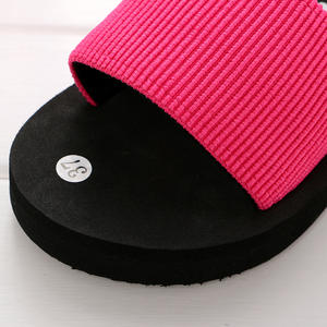 موضة جديدة الصيف منصة مرنة الشاطئ الخارجي الشرائح الصنادل هلام الأزياء إسفين السيدات الصنادل - Product Image 4