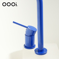 Robinet dissimulé de bassin de salle de bain de cuisine mitigeur d'eau chaude et froide bleu Klein poli