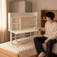 Bureau d'étude simple avec étagère de rangement pour étudiants en dortoir universitaire, chambre et petits espaces