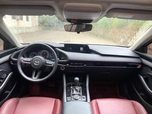 2020-<span class=keywords><strong>2023</strong></span> <span class=keywords><strong>MAZDA</strong></span> <span class=keywords><strong>3</strong></span> Axela 1.5L FWD Coche usado Buena calidad Caja de cambios automática Asientos de cuero Cámara trasera ACC R16 Aleación de aluminio China - Product Image 6