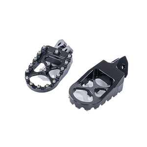 ที่พักเท้ามอเตอร์ไซค์อะลูมิเนียม CNC แบบกว้าง กันลื่น สำหรับรถวิบาก/โมโตครอส - Product Image 1