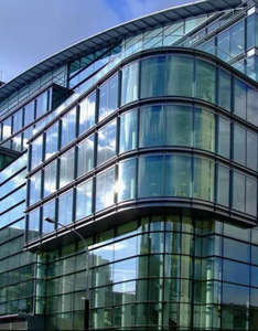 แผงอลูมิเนียมติดผนังแบบติดผนังอาคารพาณิชย์พร้อมกระจกเต็มบานซ่อนโครงโลหะสไปเดรลสำหรับโรงพยาบาล - Product Image 2