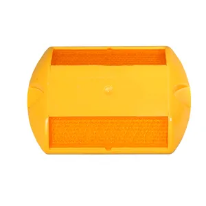 Rectangle Pavement Marker Traffic Warning Products Road Safety 3M Reflective Plastic PMMA Road Stud Cat Eye Reflector