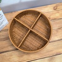 Geflochtener Korb mit Fächern aus PP-Rattan, Lebensmittelecht, Snack- und Obsttablett, Leicht zu Reinigen, Handgefertigt, Umweltfreundlich, Wasserdicht, Platzsparend, für Zuhause