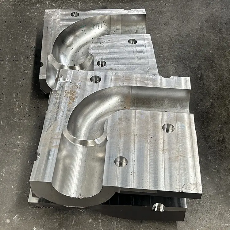 Macchinario per lo stampaggio di metalli di design personalizzato utilizzato stampo per colata di alluminio stampo per colata di metallo