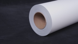 Rouleau de matériau d'<span class=keywords><strong>affiche</strong></span> en PVC durable pour l'impression publicitaire <span class=keywords><strong>grand</strong></span> <span class=keywords><strong>format</strong></span> - Product Image 4