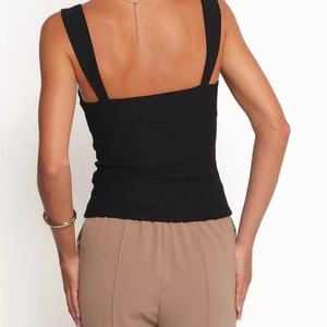 Vente en gros de blouses d'été pour femmes, sans manches, en tricot, col carré, avec logo personnalisé, coupe ajustée confortable, couleur unie, hauts pour femmes - Product Image 4