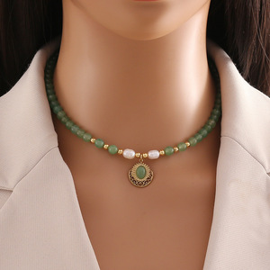 Collier Classique Multicouche en Pierres Naturelles, Perles de 6mm en Turquoise, Rhodonite et Howlite, Plaqué Or 18K, Idéal pour un Cadeau (Vente en Gros) - Product Image 3