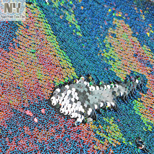 Tela de lentejuelas con <span class=keywords><strong>estampado</strong></span> de piedra iridiscente de cobre, Escala de sirena, 5MM, se vende <span class=keywords><strong>por</strong></span> <span class=keywords><strong>metro</strong></span> - Product Image 1