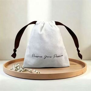 Pochette à cordon personnalisée avec logo imprimé, recyclable, petite, en coton écologique, pour bijoux, sac anti-poussière - Product Image 1