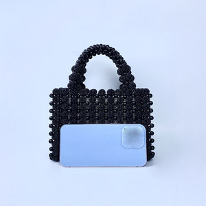 Borsa a Mano Quadrata in Resina Acrilica Personalizzata, Nuova Collezione di Pochette <span class=keywords><strong>da</strong></span> <span class=keywords><strong>Sera</strong></span> Artigianali con Perline <span class=keywords><strong>Nere</strong></span> - Product Image 4