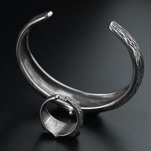 Parures de bijoux avec anneau hibou en acier inoxydable, bracelet pour femmes et hommes, accessoires de bijoux de style affirmé pour homme - Product Image 5