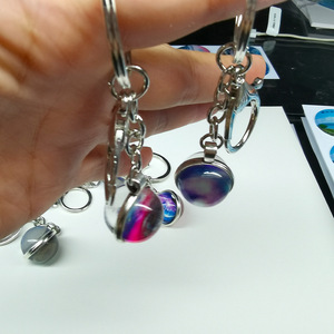 Tùy Chỉnh Cao-Top Sáng Rõ Ràng Pha Lê <span class=keywords><strong>Keychain</strong></span> Mặt Dây Chuyền Thủy Tinh Trong Suốt <span class=keywords><strong>Keychain</strong></span> Phát Sáng Trong Bóng Tối - Product Image 3