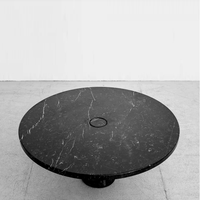 Table basse ronde en marbre Nero Marquina avec support conique massif et trou central, mobilier de luxe pour salon, maison de rêve