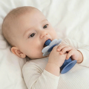 Jouet sensoriel pour bébé personnalisé, <span class=keywords><strong>hochet</strong></span> en forme de fleur, anneau de dentition en silicone avec ventouses - Product Image 2