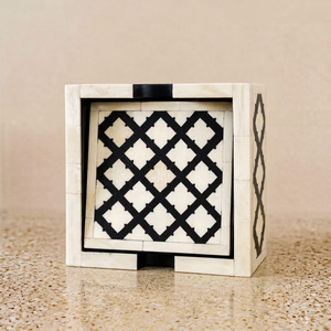 Ensemble de sous-verres modernes faits à la main avec incrustations en os et support, diamètre 10 cm, de RHEMAN CRAFT - Product Image 1