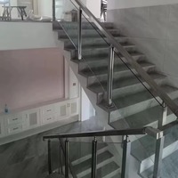 Rampe et balustrade en verre pour balcon et escalier