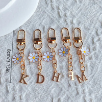 Porte-clés marguerite 26 lettres, porte-clés alphabet doré avec breloque fleur, vente en gros