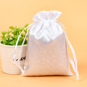 Toptan özel baskılı saten ayakkabı çantası İpli özel toz ayakkabı kapağı ile saten büzgülü çanta büyük - Product Image 4