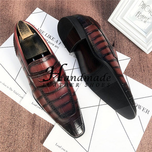 Nouvelles chaussures d'affaires artisanales à motif crocodile, style britannique, à bout pointu pour hommes, confortables et polyvalentes (formelles et décontractées) - Product Image 6