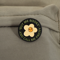 Koop Me Boeken En Noem Me Mooie Email Pin Grappig Leescitaat Broche Revers Badge Sieraden Cadeau Winkel Liefhebber Groothandel