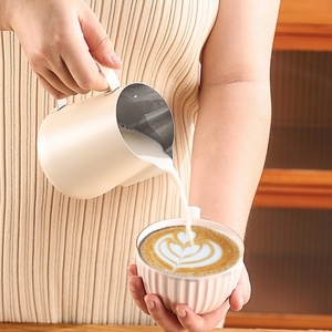 Chất lượng 350ml 600ml cà phê Espresso sữa bọt <span class=keywords><strong>Pitcher</strong></span> với đo lường quy mô Rose <span class=keywords><strong>Red</strong></span> sữa thép không gỉ Jug - Product Image 5