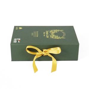 Boîte magnétique personnalisée Crown Win avec logo doré, emballage de stockage magnétique laminé avec éponge découpée à la forme dorée, boîte cadeau avec fermeture - Product Image 2