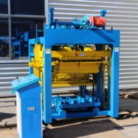 Machine à fabriquer des briques QT4-25 pour la production de blocs creux et de briques en béton massif