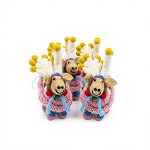 Handmade Eco-Friendly Knitted Traditional Reindeer Ornament Small Cartoon Christmas Wall Hanging Decoration Ribbon Pom Pom - Product Image 1