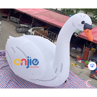Ballons en forme de cygne blanc et de canard jaune pour l'extérieur, publicités flottantes sur l'eau, décorations gonflables en forme de flamant rose pour les événements