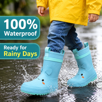 Adorables bottes de pluie bleu clair pour enfants avec des oreilles 3D, design de visage de dessin animé, bottes Wellington en caoutchouc naturel imperméables pour filles