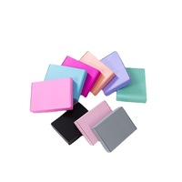 Muestra Gratuita, Caja de Cartón Corrugado Ecológica para Envíos, con Laminado Mate y Grabado en Relieve, Impresión Personalizada, para Calcetines