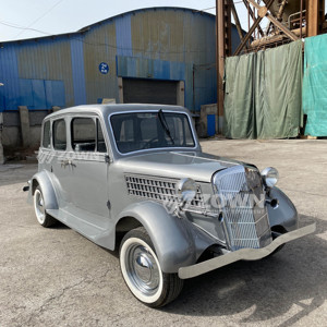 Carro de transporte eléctrico de 4 puertas, completamente cerrado, gris vintage, para huéspedes, ideal para B&B minimalista junto al lago, estilo mansión francesa, para paseos de ocio. - Product Image 1