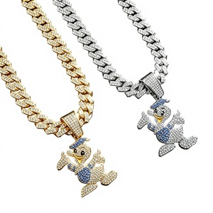 Collar con Colgante de Pato de Dibujos Animados Europeo y Americano al por Mayor, <span class=keywords><strong>Cadena</strong></span> Cubana de Aleación de Zinc Chapada en Oro Estilo Hip-Hop para Aniversario - Product Image 1