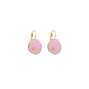 Pendientes de Moda con Esmalte Rosa, Chapados en Oro, Acero Inoxidable 316L, Joyería Sostenible y Resistente - Product Image 1