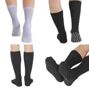<span class=keywords><strong>Chaussettes</strong></span> diabétiques extra larges en vrac OEM <span class=keywords><strong>pour</strong></span> hommes femmes <span class=keywords><strong>Chaussettes</strong></span> bariatriques hospitalières antidérapantes non contraignantes <span class=keywords><strong>pour</strong></span> pieds enflés Jambe - Product Image 3