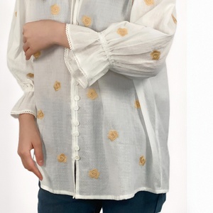 Camisa de Algodón de Manga Corta con Bordado Casual a la Moda - Product Image 4