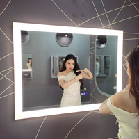 Miroir de salle de bain LED intelligent à intensité variable, personnalisé en usine, rectangulaire, moderne, avec fonction anti-buée, éclairage LED mural, miroir de vanité OEM