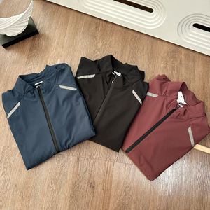 <strong>Summer</strong> Fashion Sporty Outdoor Quick-drying Men's <strong>Jacket</strong> - <strong>Lightweight</strong> Casual Sun-protective Clothing - Product Image 2